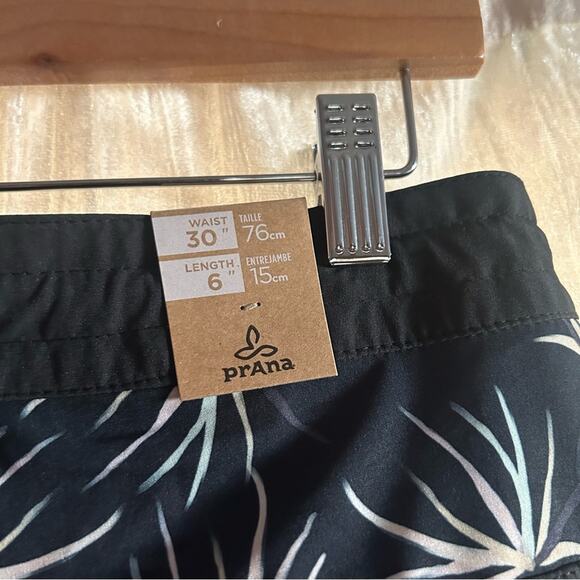 Prana Vintage Boardshort Swim Black Bloom Floral‎ 6” Inseam NWT Men’s Size 30 - Picture 6 of 7